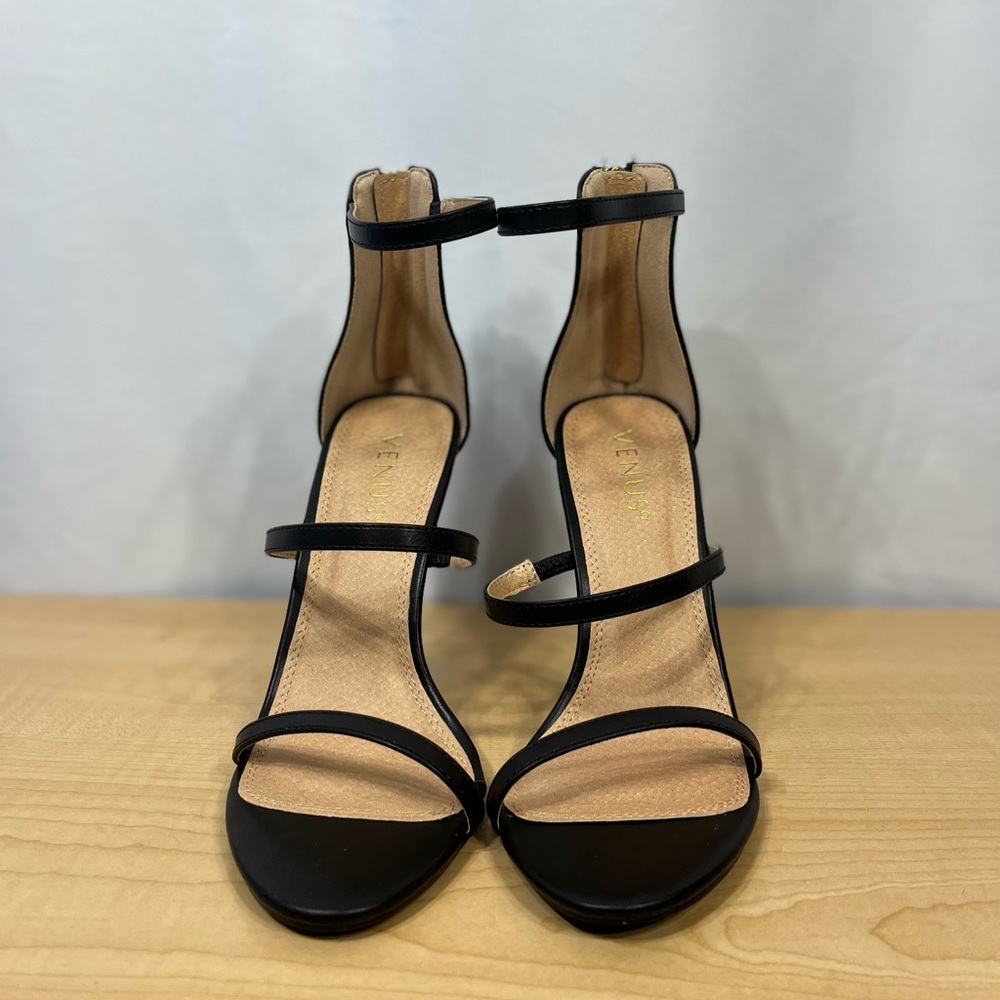 Venus High Heel Strappy Sandals in Black - Size 8 NWOT